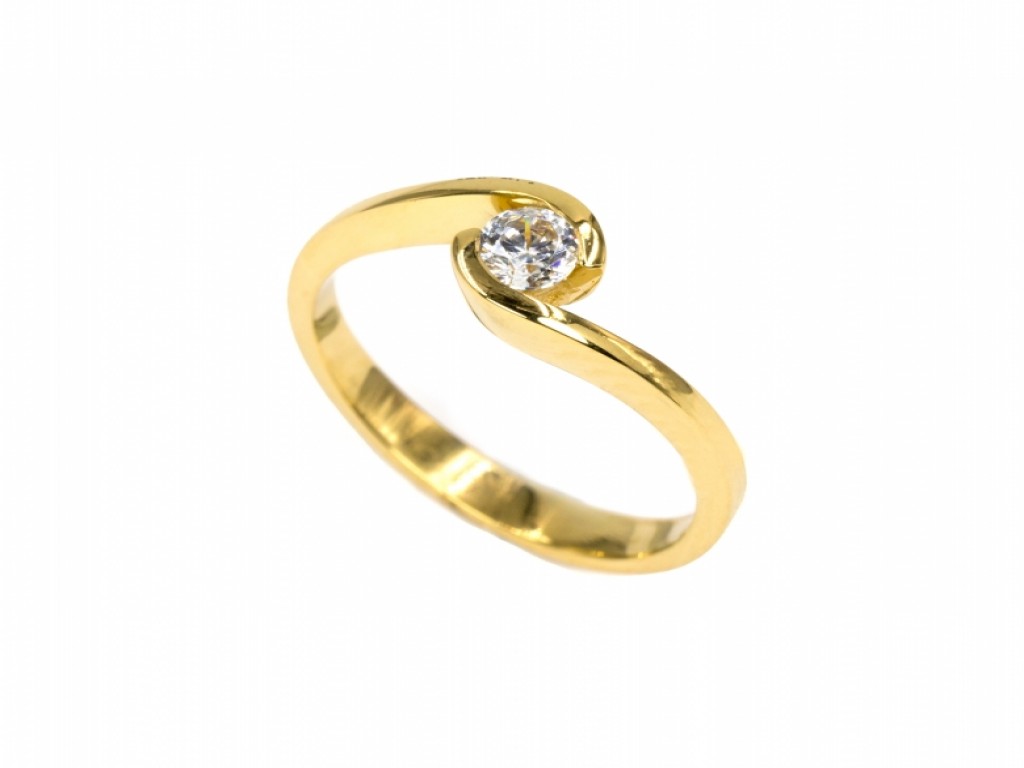 ANEL SOLITÁRIO OURO AMARELO COM Zircónias Brancas