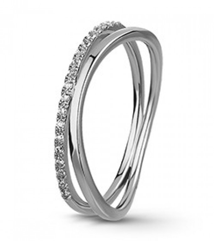 Anel em ouro polido, com 19 diamantes