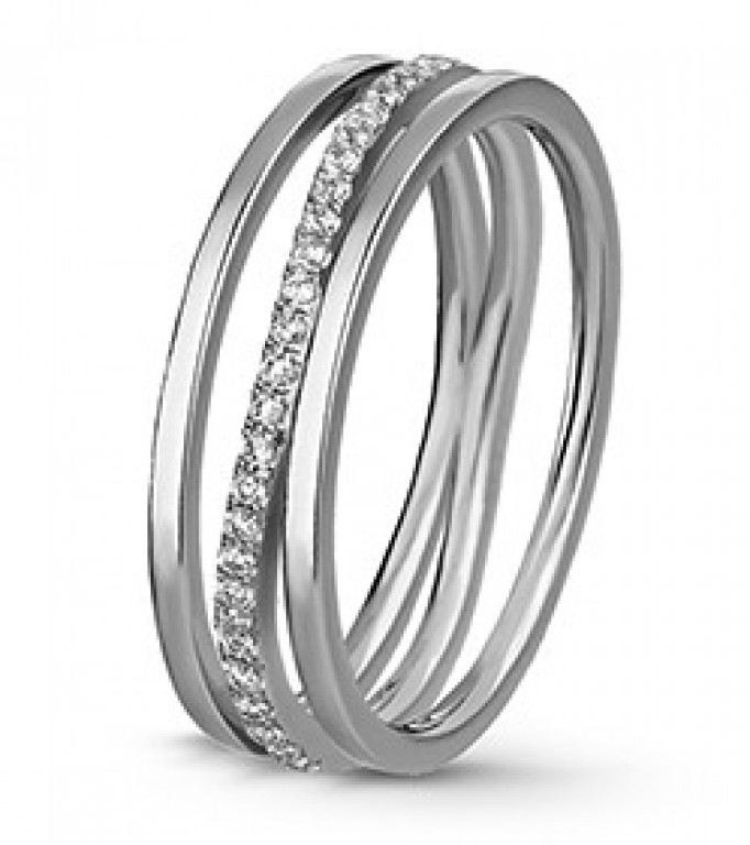 Anel em ouro polido, com 37 diamantes