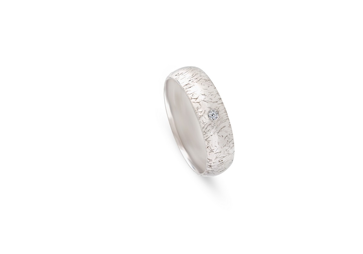 ALIANÇA DE CASAMENTO ROMANTIS EM OURO BRANCO COM ZIRCÓNIA BRANCA