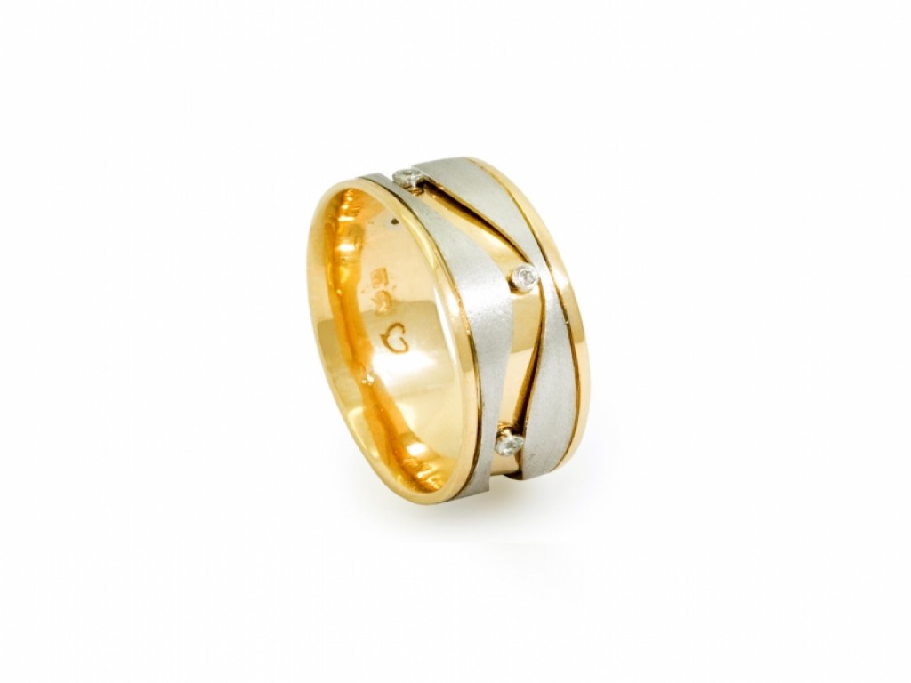 Aliança de Casamento Ouro Amarelo e Branco com Diamantes ALR004101