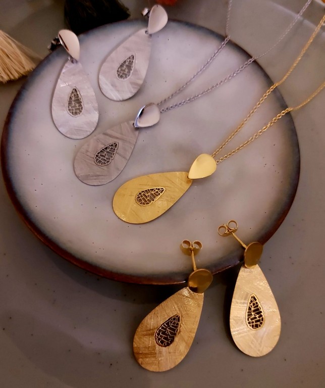 Conjunto Fio e brincos de prata 925 e prata dourada 925