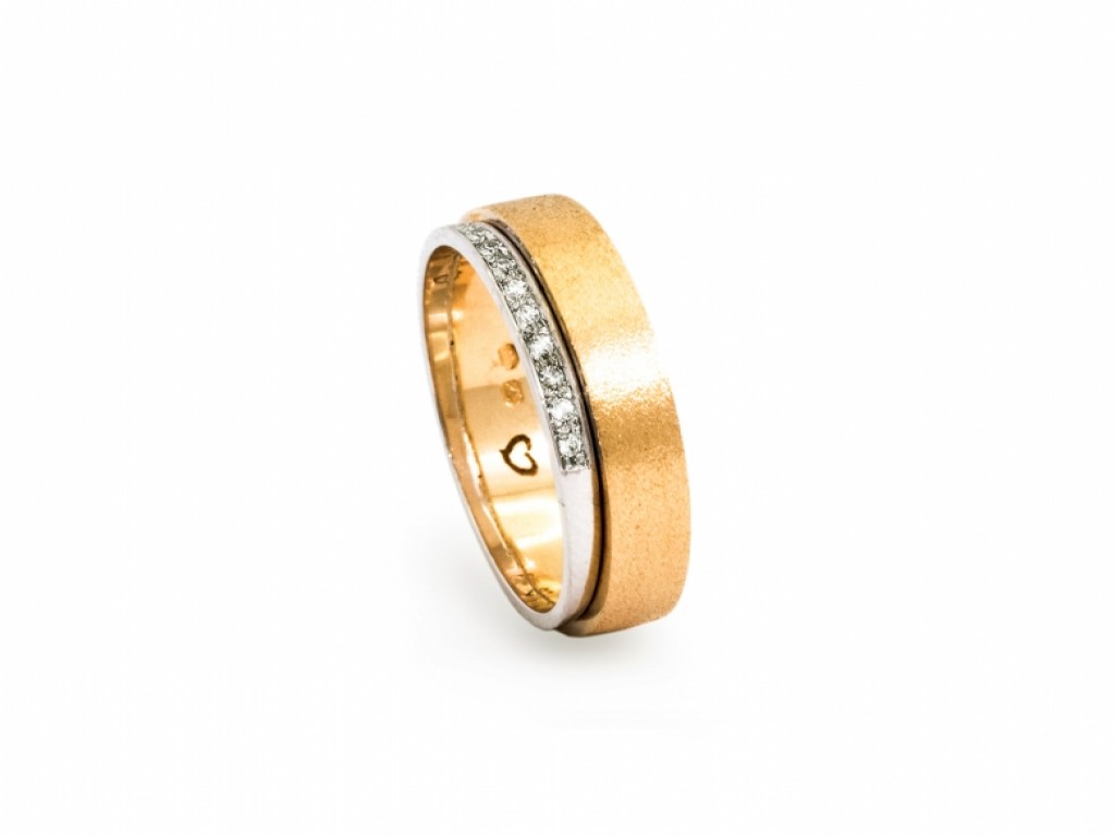 Aliança de Casamento Ouro Amarelo e Branco com Diamantes ALR004077