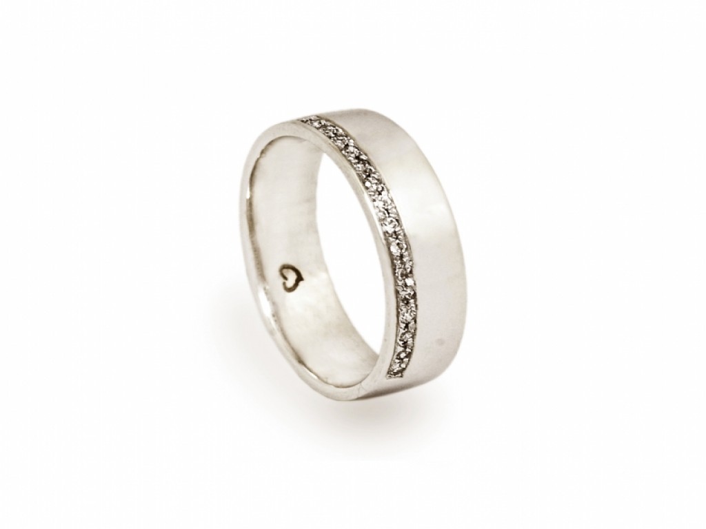 Aliança de Casamento Ouro Branco com Diamantes ALR004078B